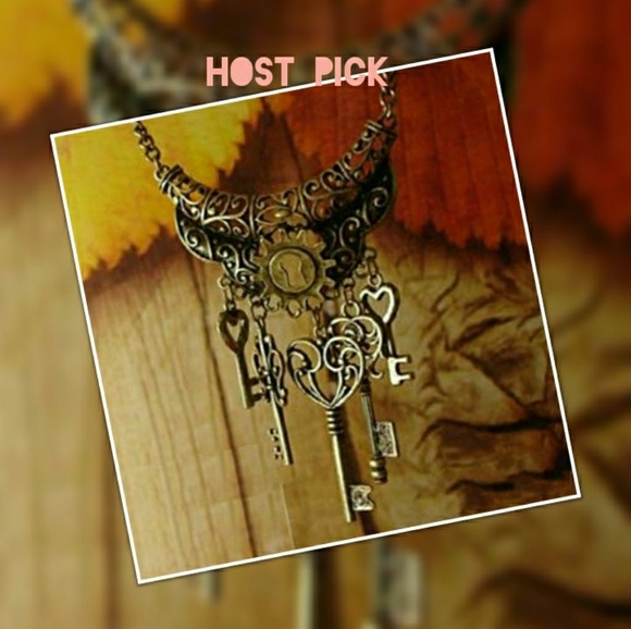 Host Pick*Vintage Crystal multi-key necklace - Picture 2 of 2